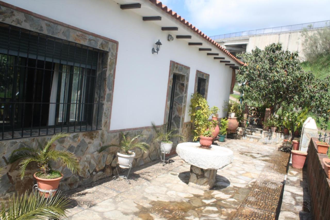 El Sitio De Su Recreo Βίλα Jerez De Los Caballeros Εξωτερικό φωτογραφία